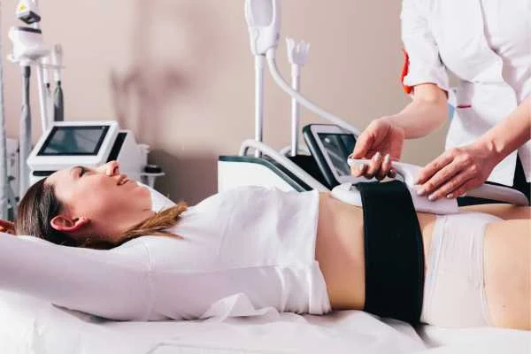 woman having body sculpting to help improve her body image and her mental health Berkshire